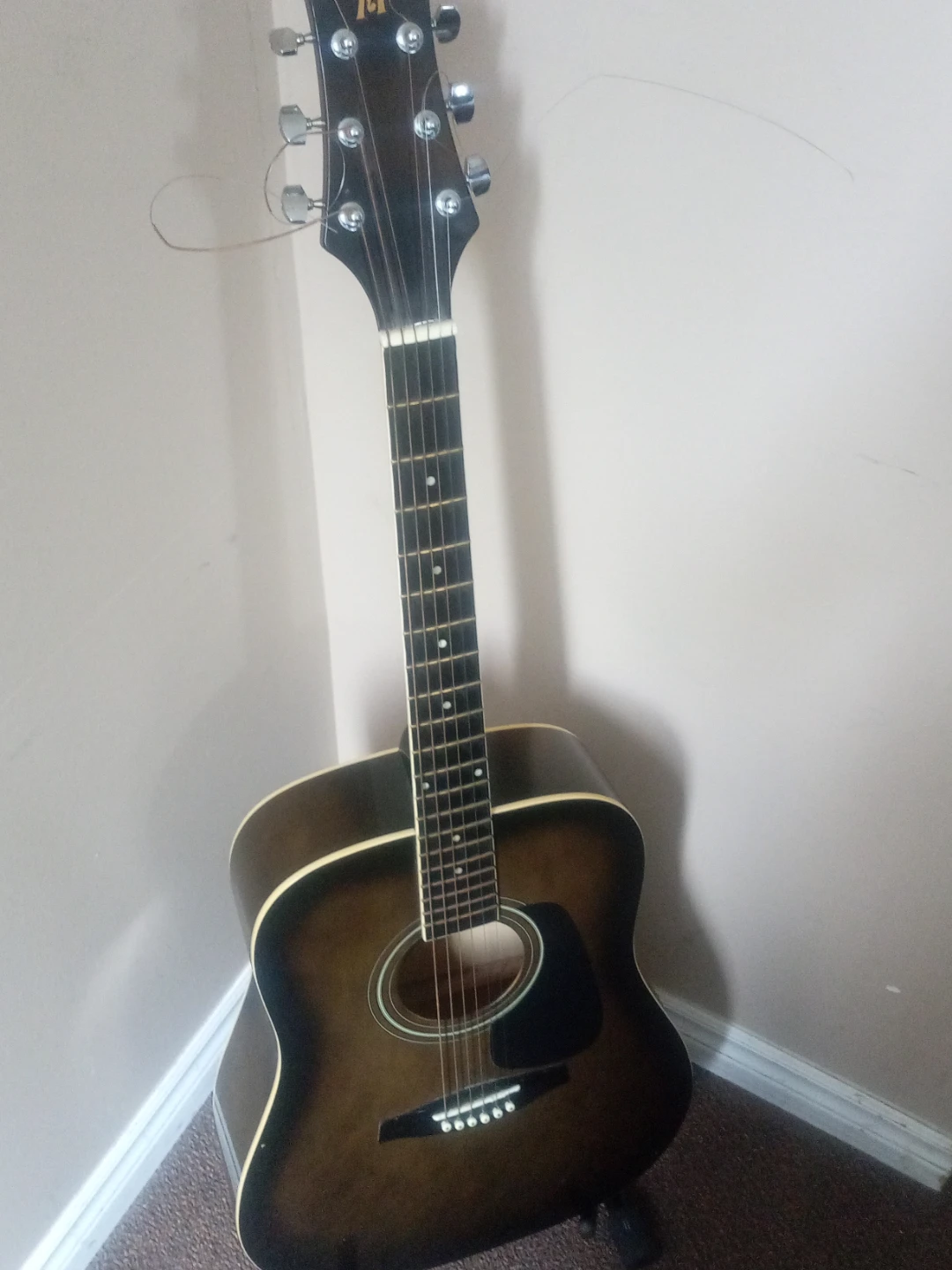 Marisol Classical Acoustic Guitar