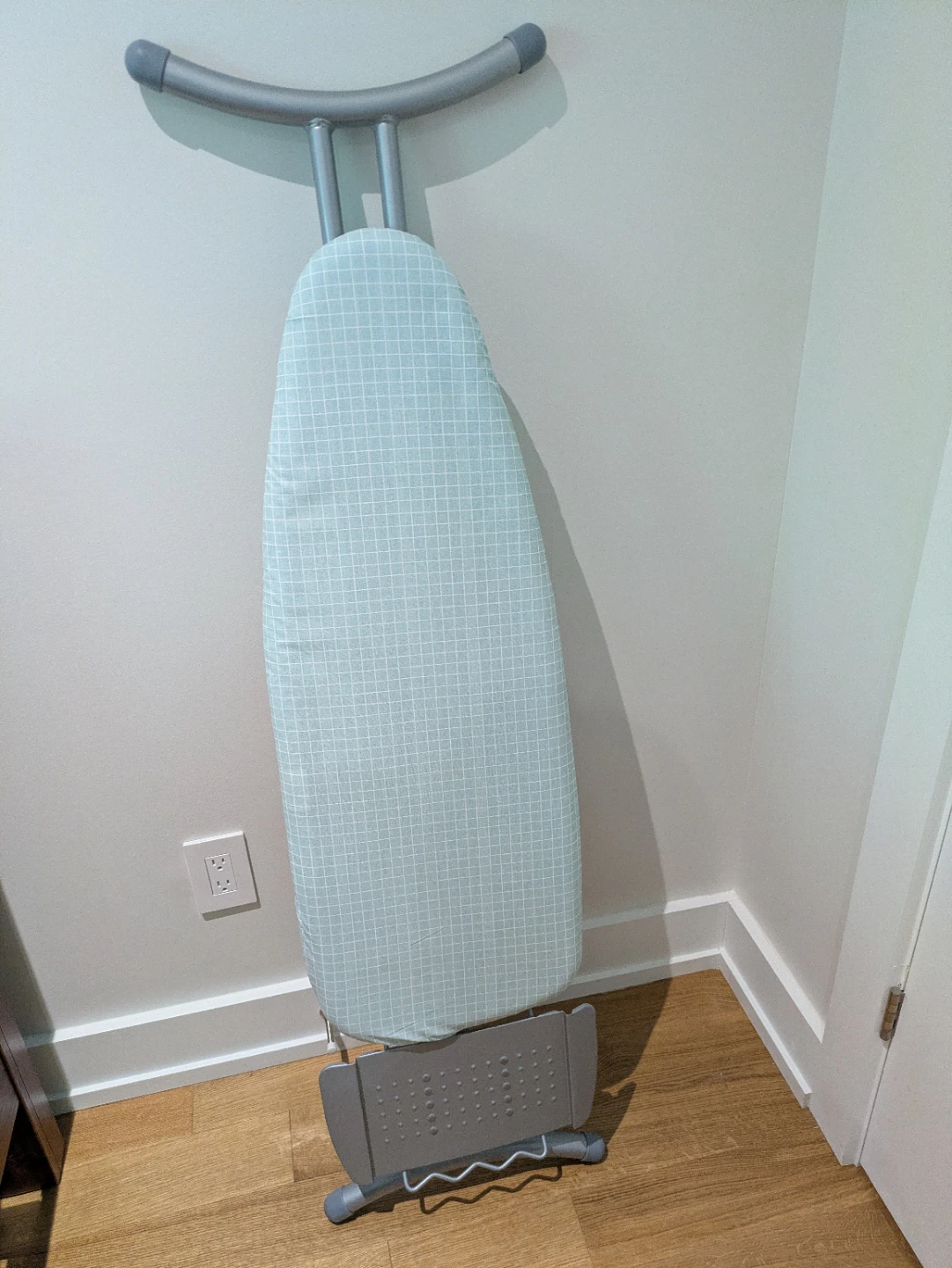 Folding Ironing Board with Iron Rest - photo 2