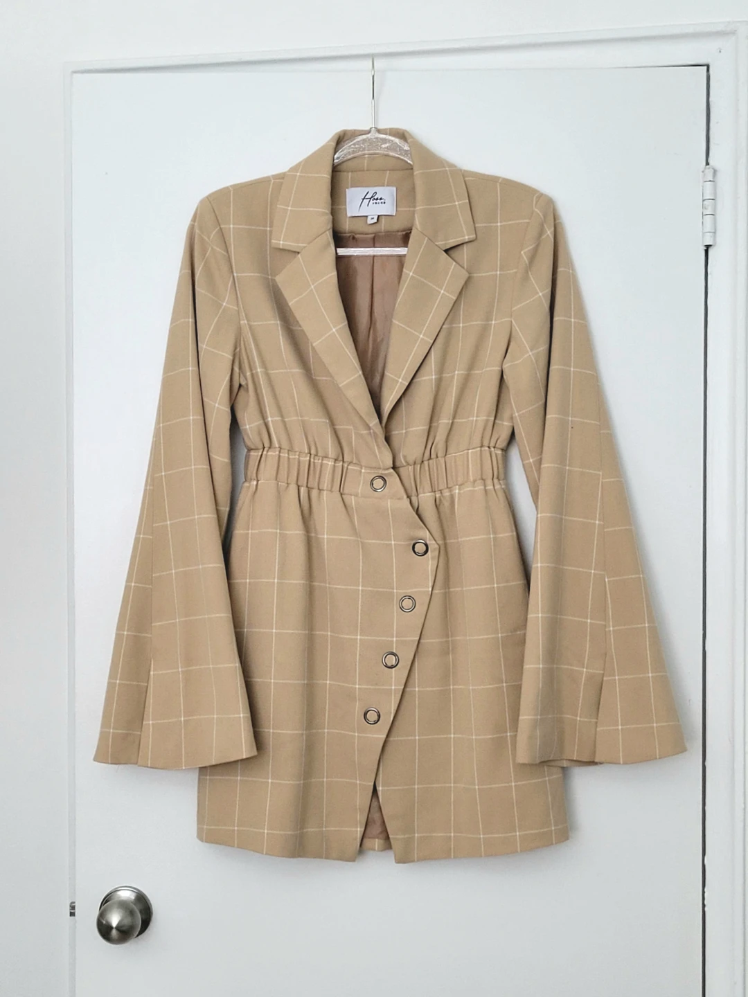 Hoss × NA-KD Beige Blazer Dress