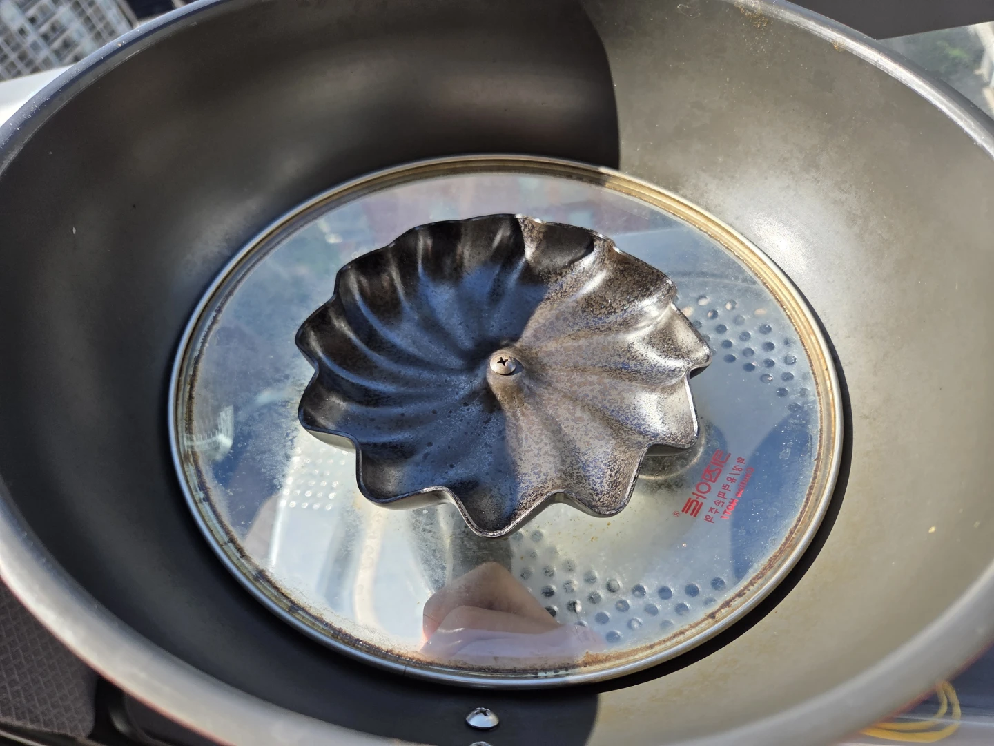 Red Rotisserie Oven with Glass Lid - photo 3