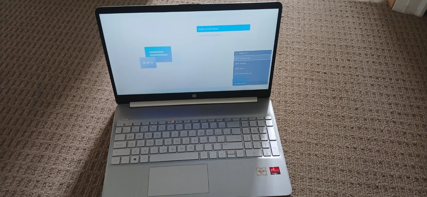 HP Laptop Windows 11 - photo 2