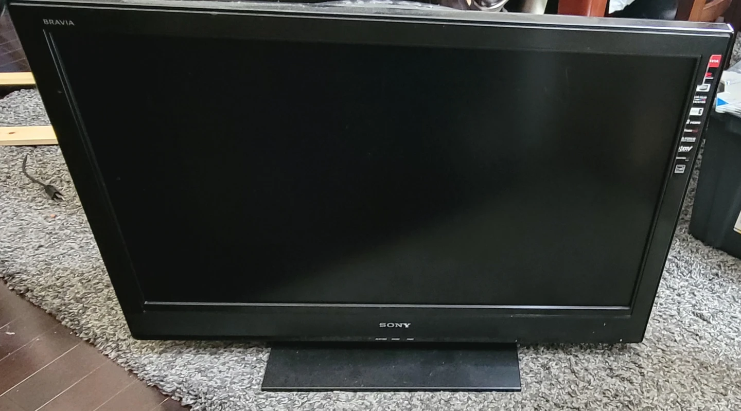 Sony BRAVIA LCD TV