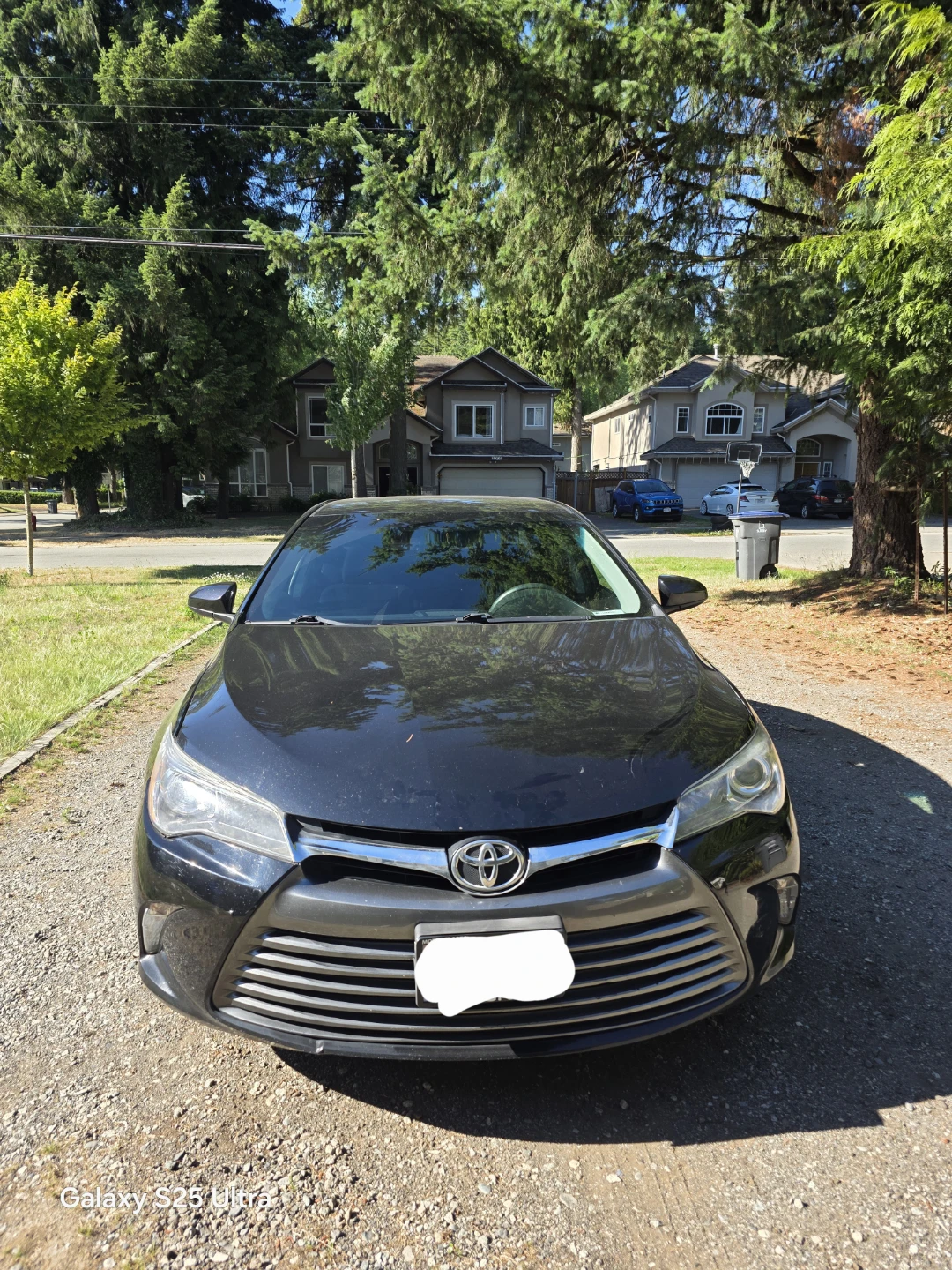 2016 Toyota Camry LE | Clean Title | 185,000 km | - photo 2