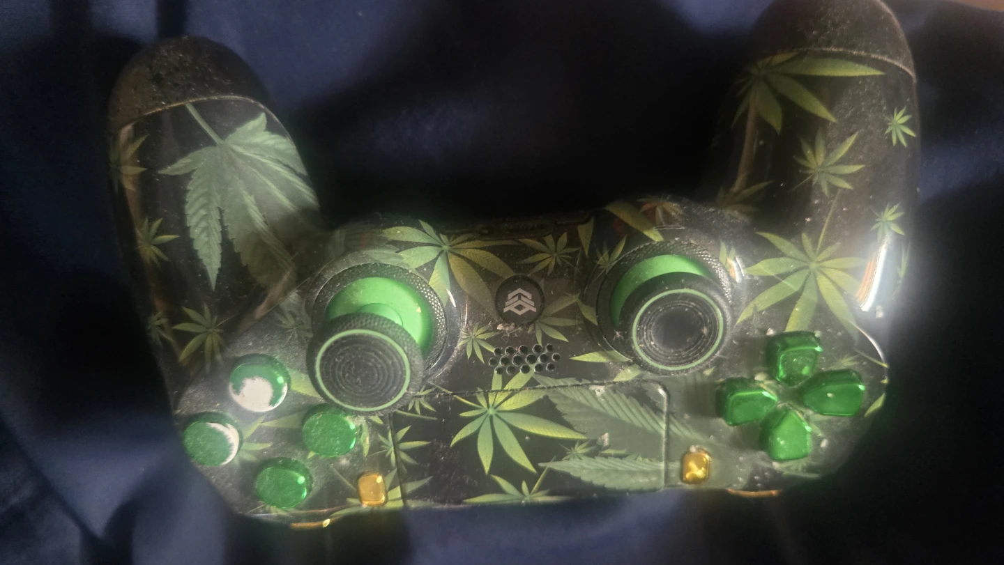 Custom "Marijuana Leaf" Design Gaming Controller