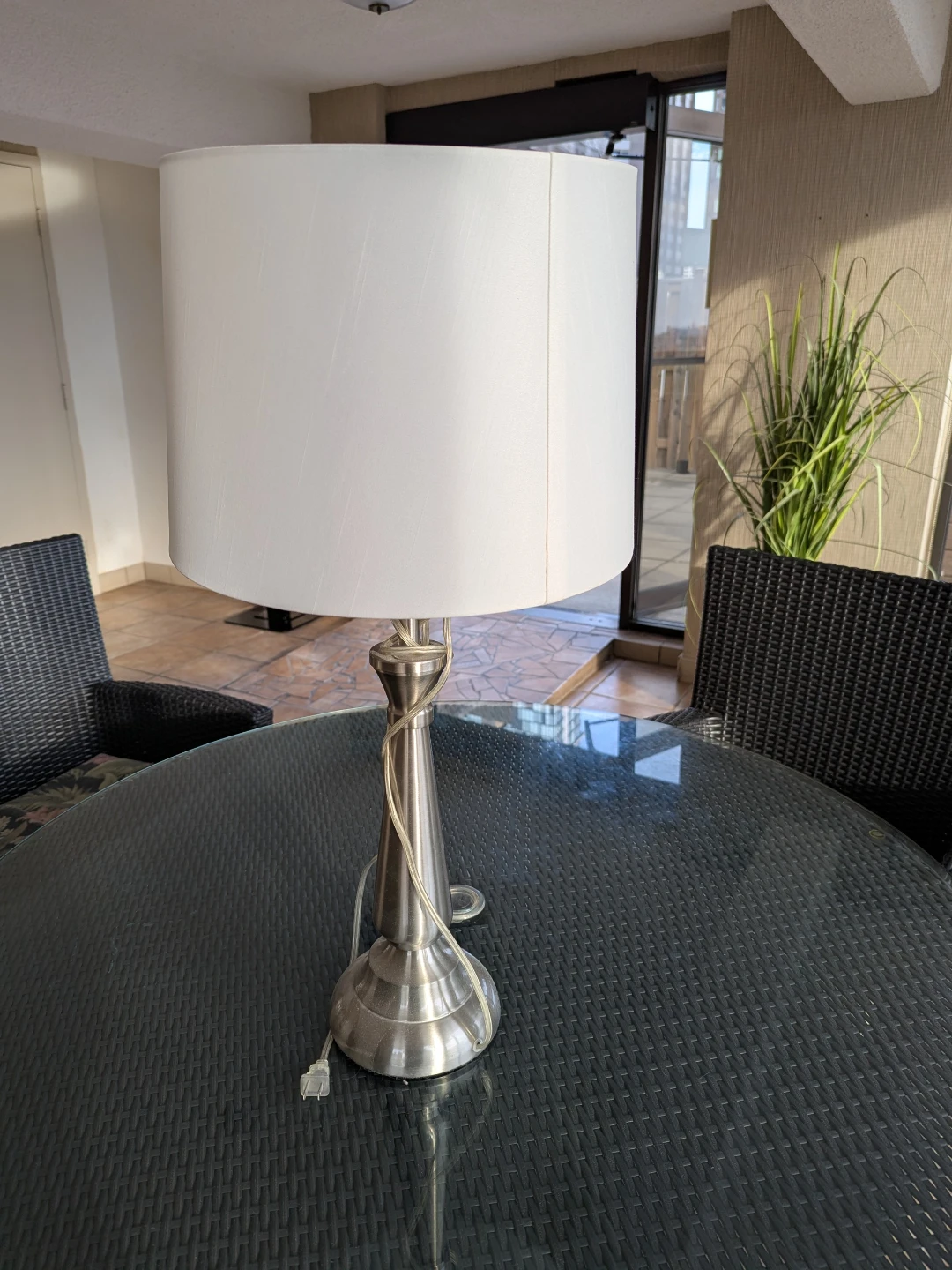 Table Lamp with White Shade - photo 2