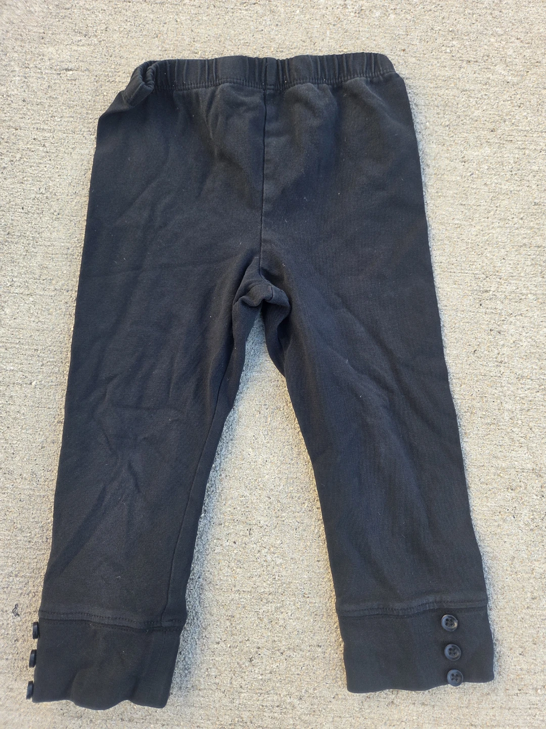 Circo Black Button Detail Capri Leggings Size 3T - photo 2
