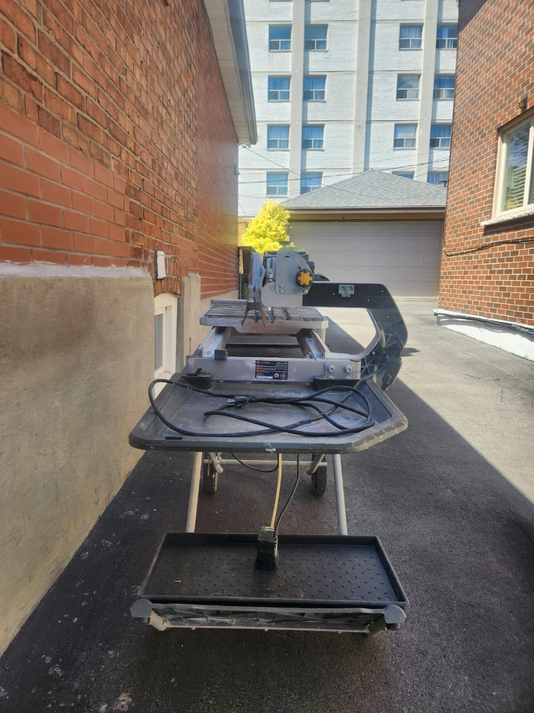 RIDGID R4007 7-inch Wet Saw with Stand