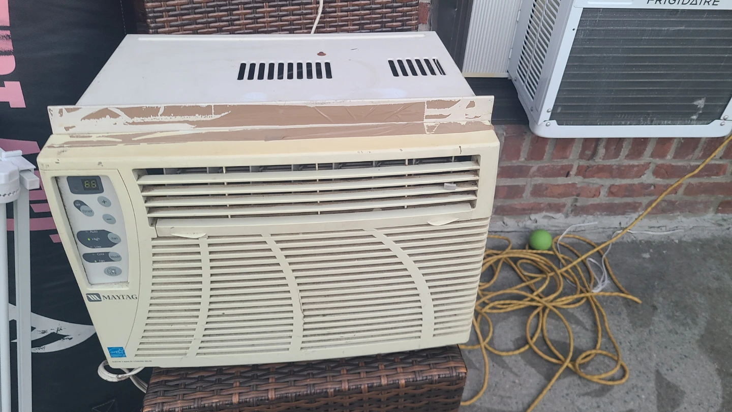 Maytag Window Air Conditioner M17XGF2A-D - photo 2