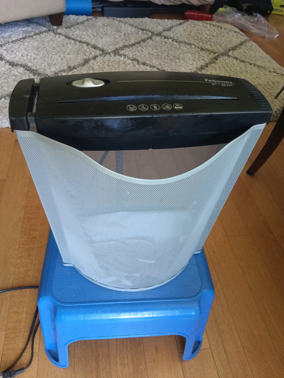 Fellowes P-5M Shredder