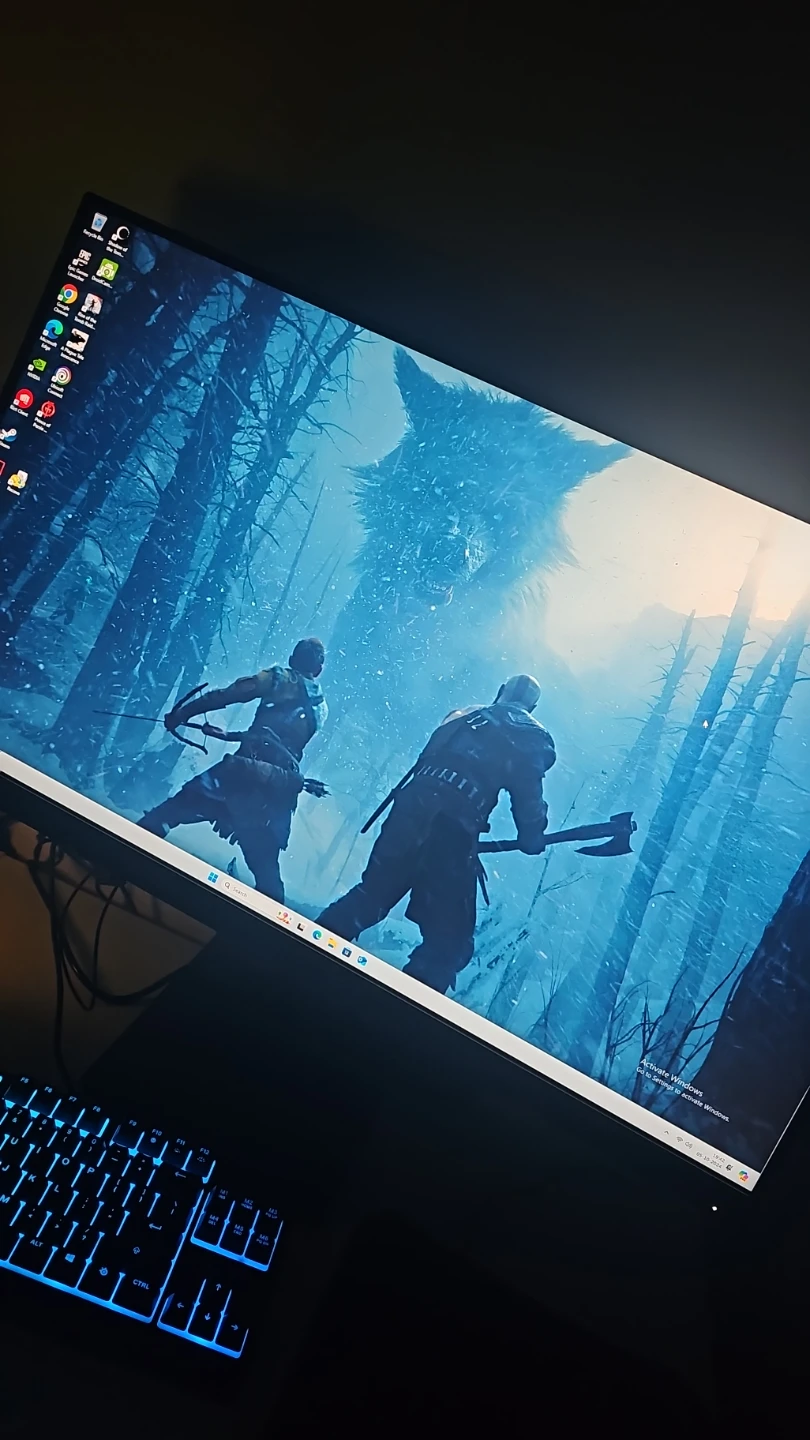 OMEN 32-inch 165hz Gaming Monitor with box and all cables - photo 2