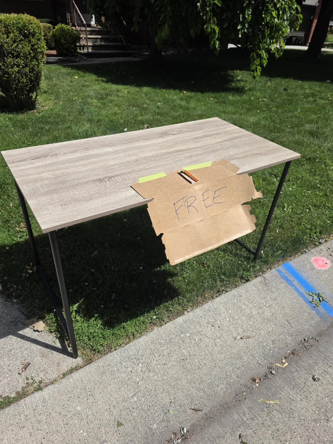 Wood-look Desk