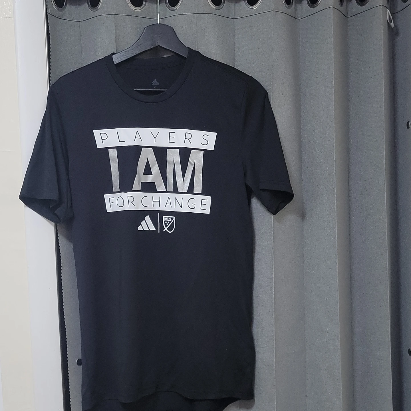 Adidas "Players I Am For Change" T-Shirt Size S