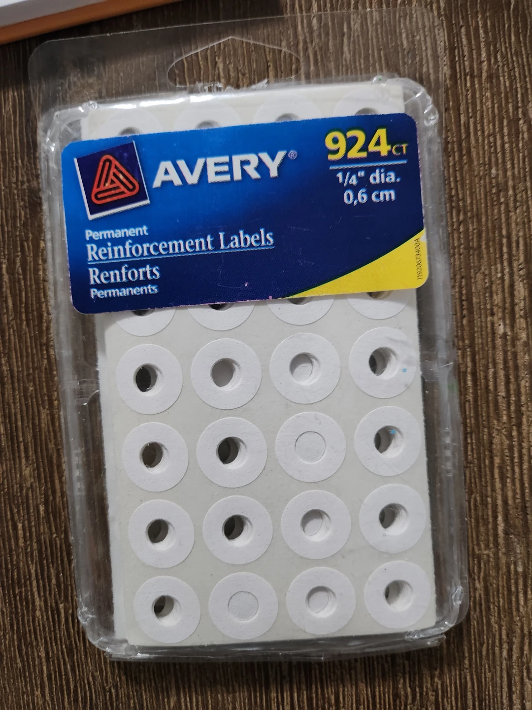 Avery Permanent Reinforcement Labels
