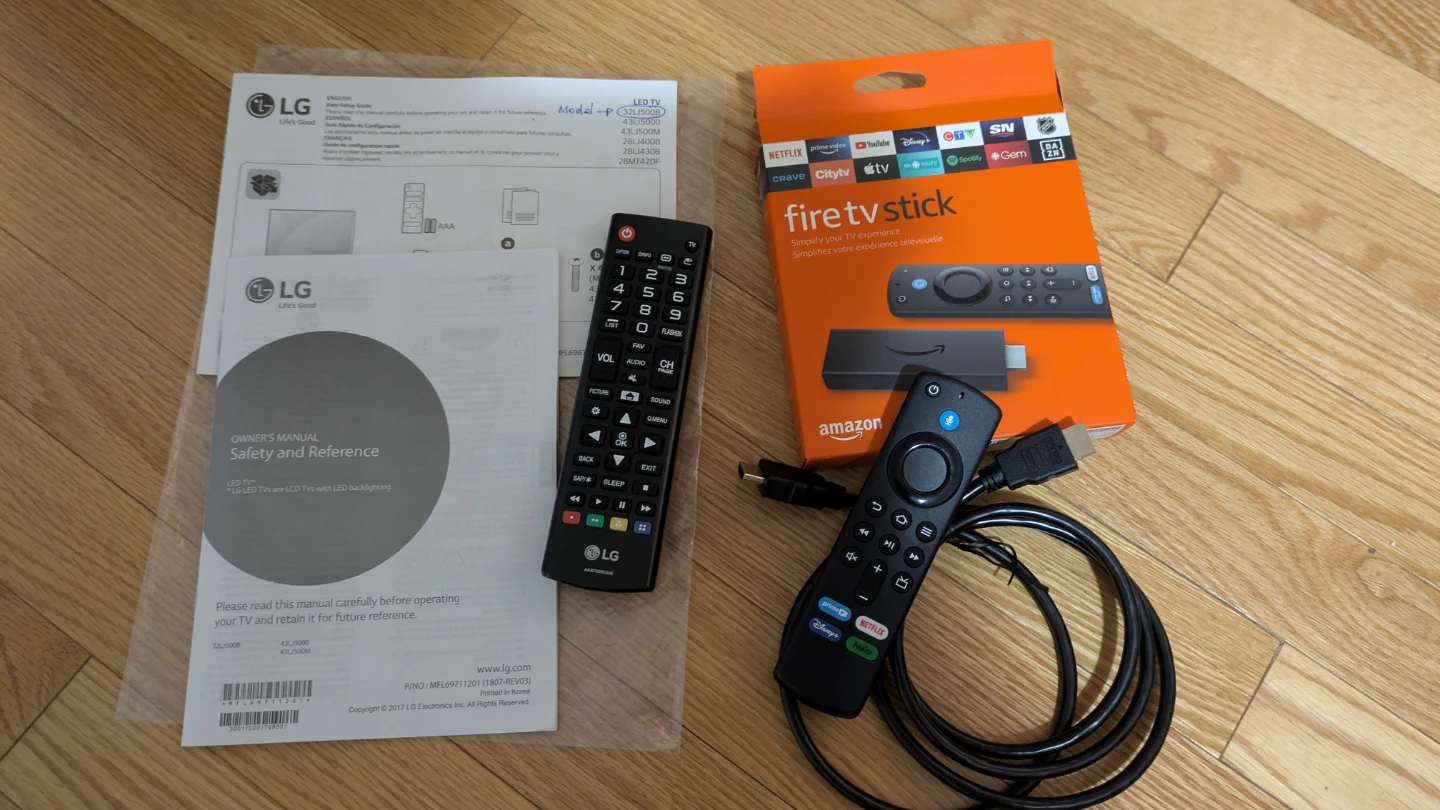 LG 32" LED TV - photo 2