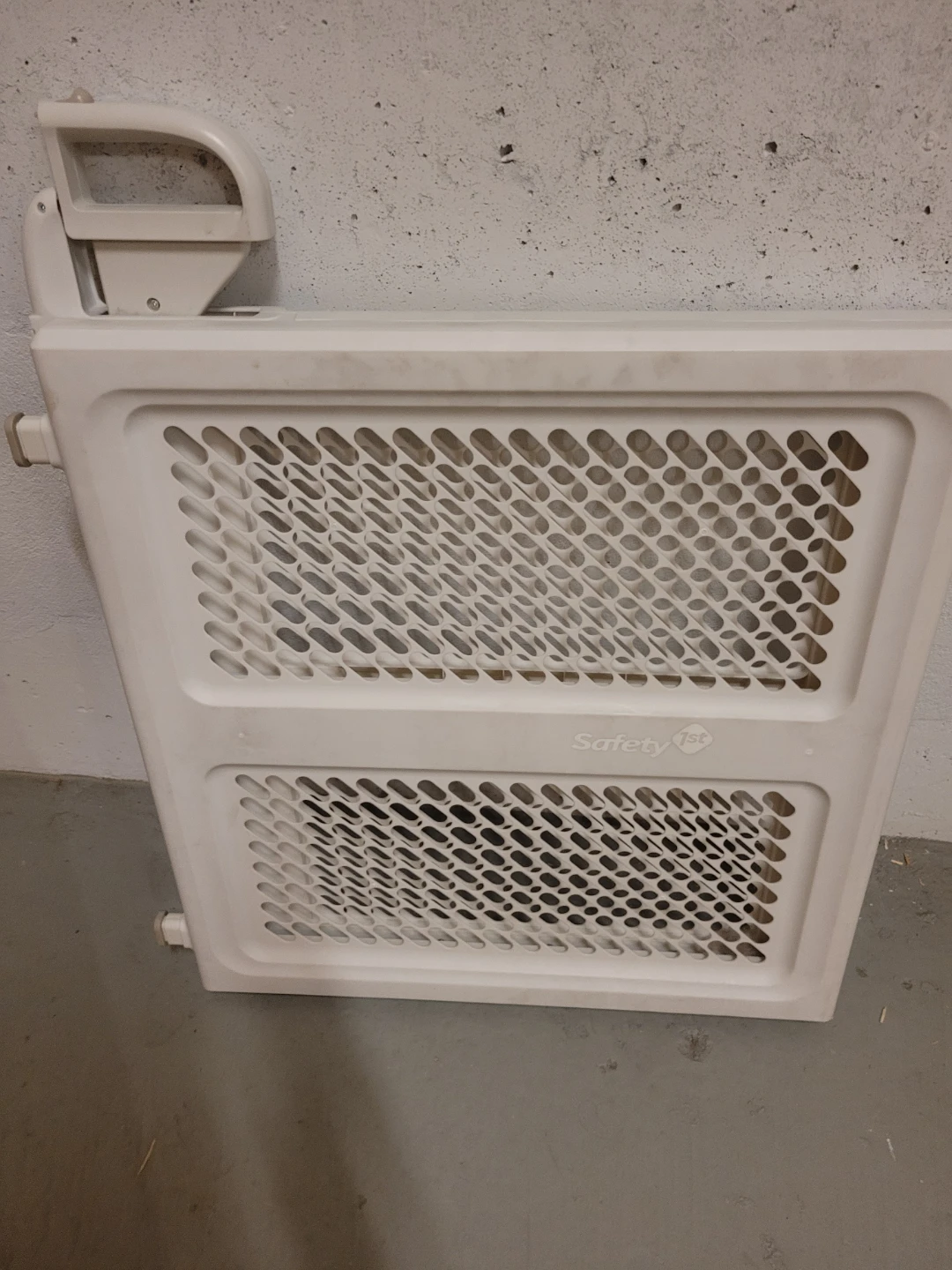 Safety 1st Baby Gate