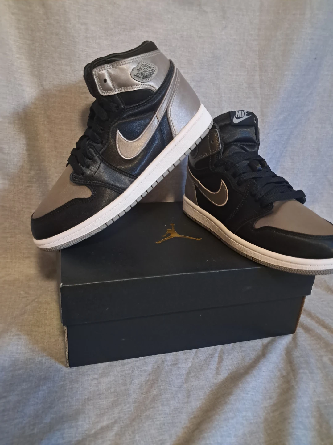Air Jordan 1 High OG "Black Metallic"