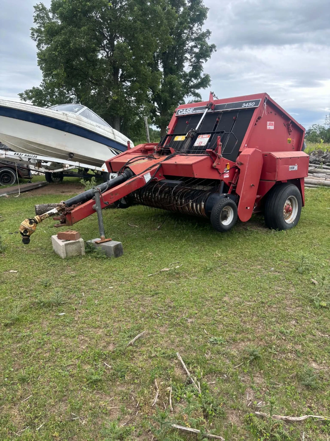 Case International 3450 Round Baler - photo 3