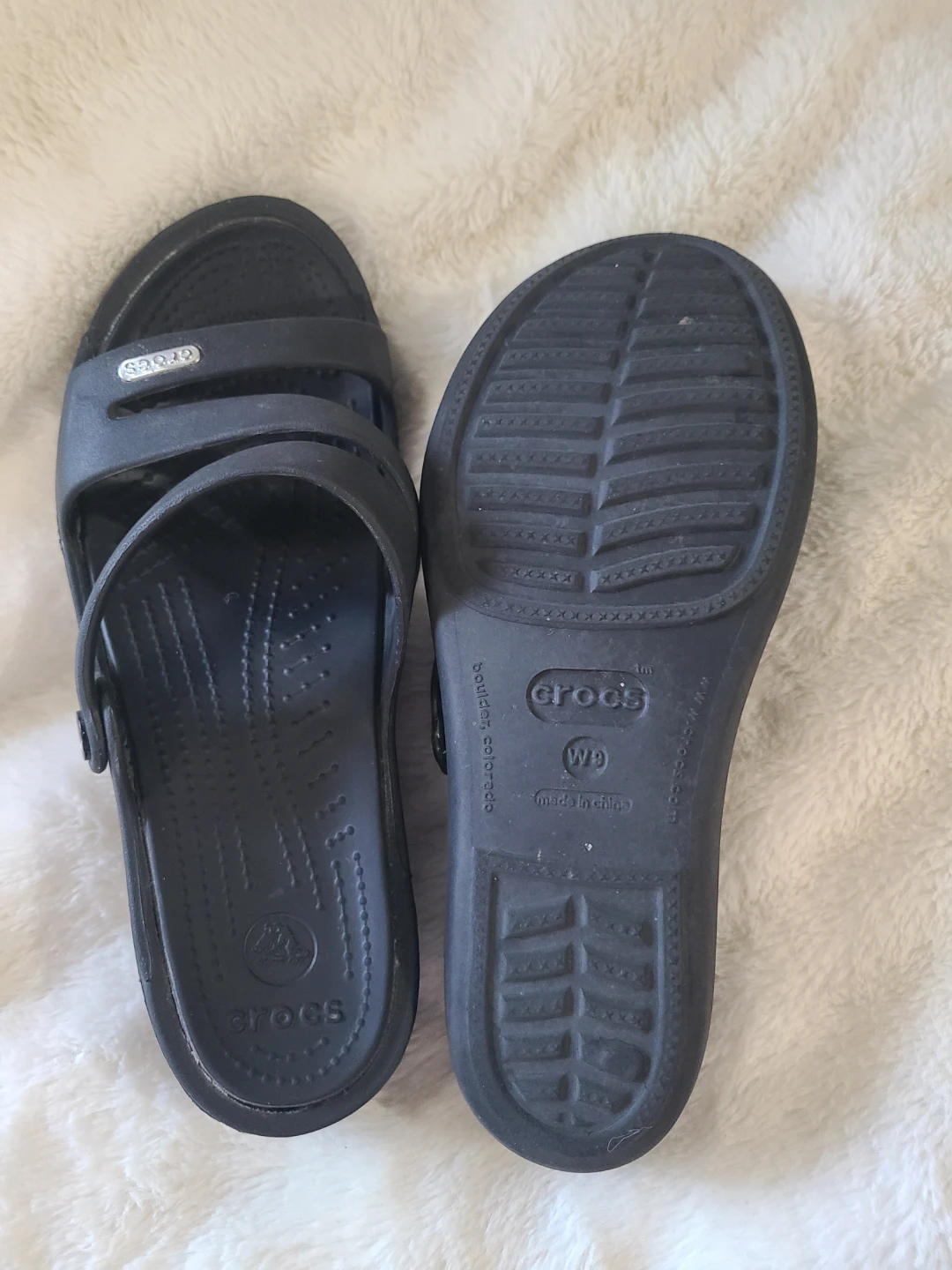 Black Crocs Sandals W8-9 - photo 3