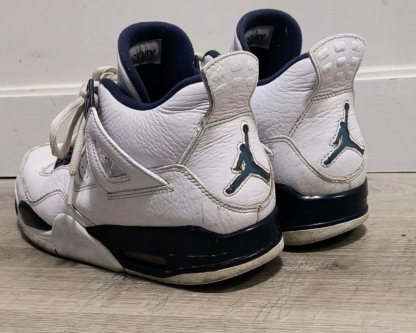 Jordan 4 Retro Shoes (Men Size:9 US) - photo 4