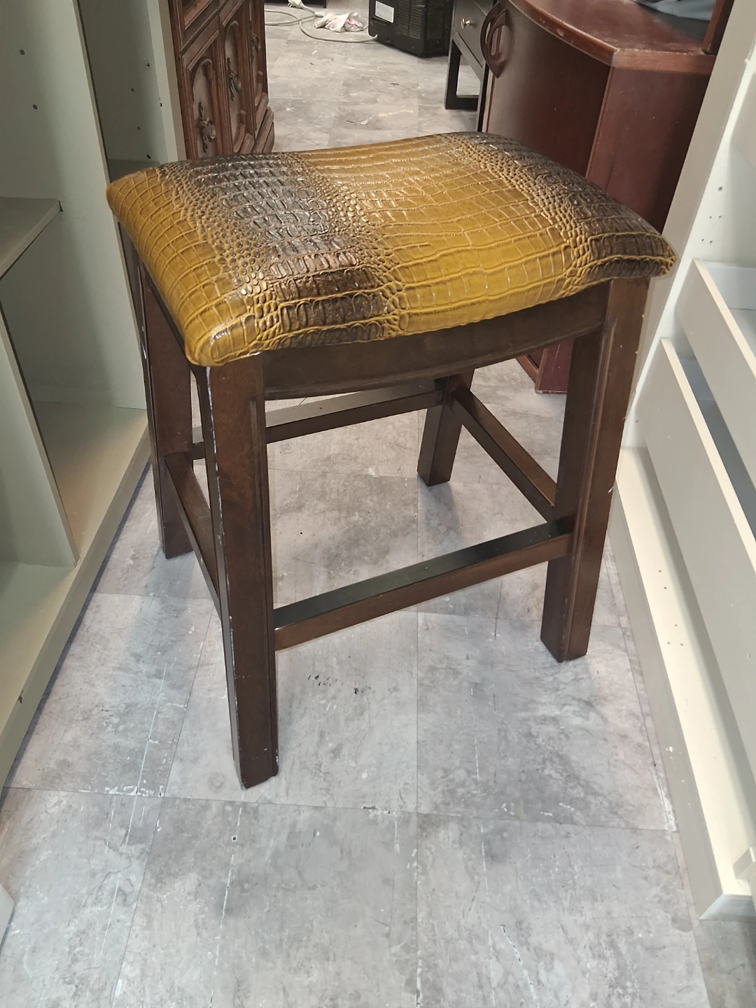 Venta de muebles 5521w Belmont av - photo 4