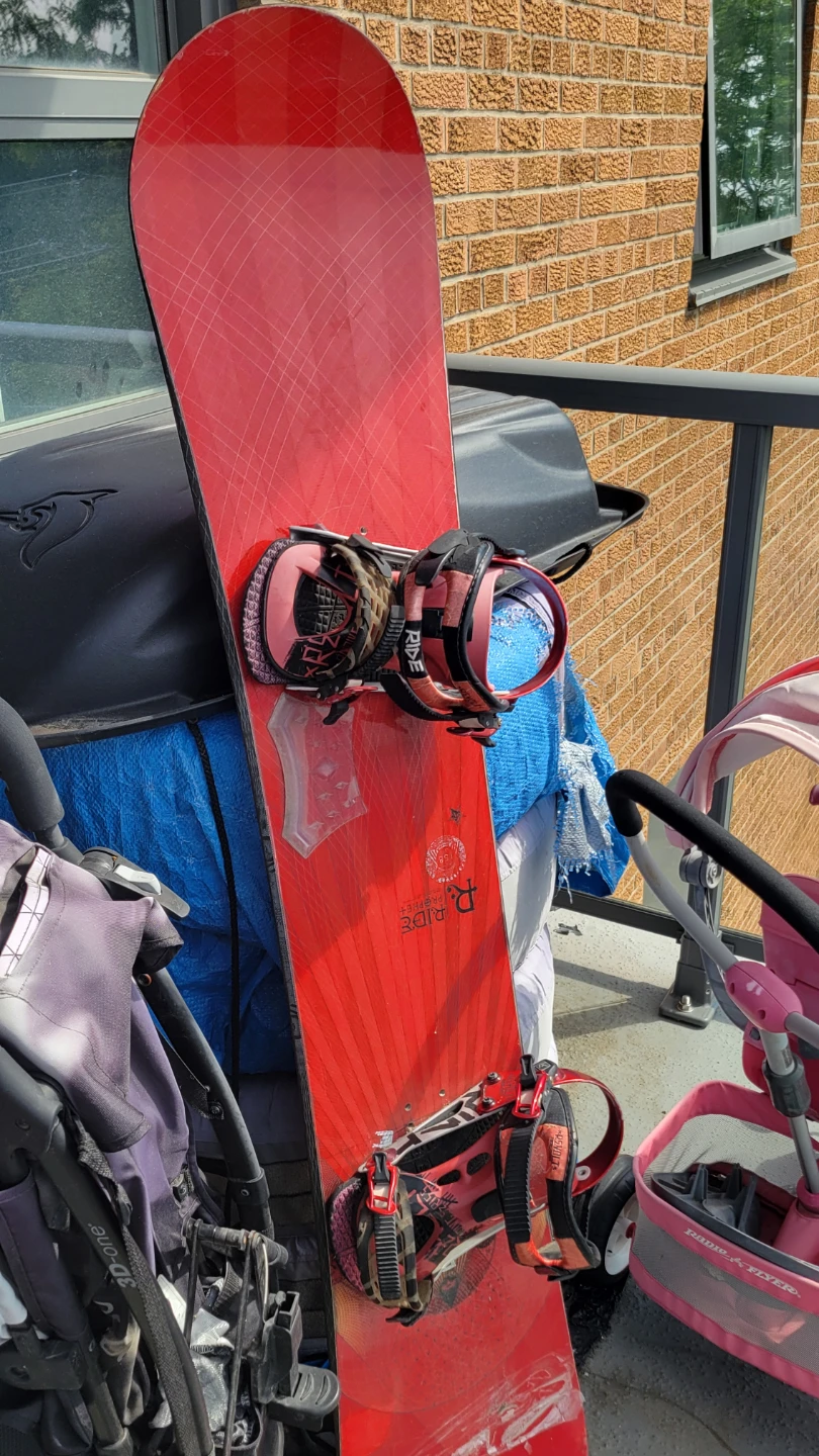 Ride Snowboard with Bindings - photo 3