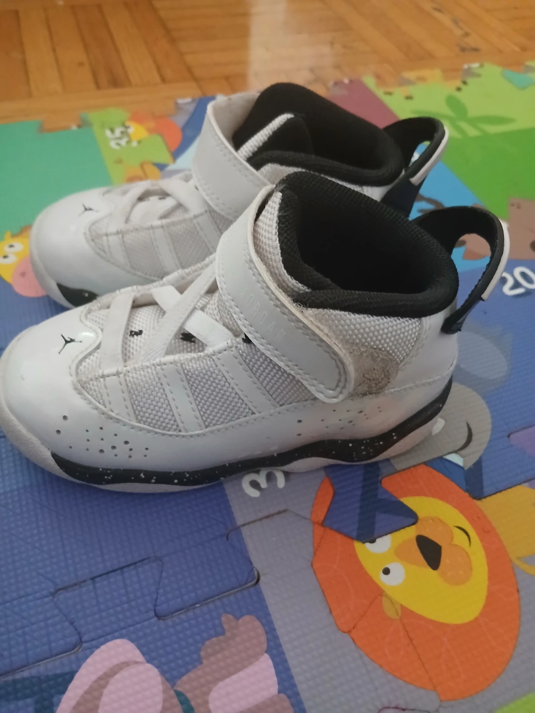 Air Jordan Crib Shoes - photo 2