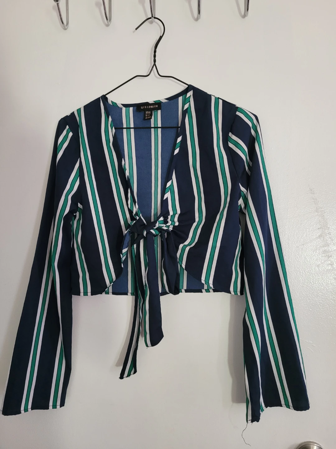 GIGI LONDON Striped Tie-Front Cropped Top - Size M