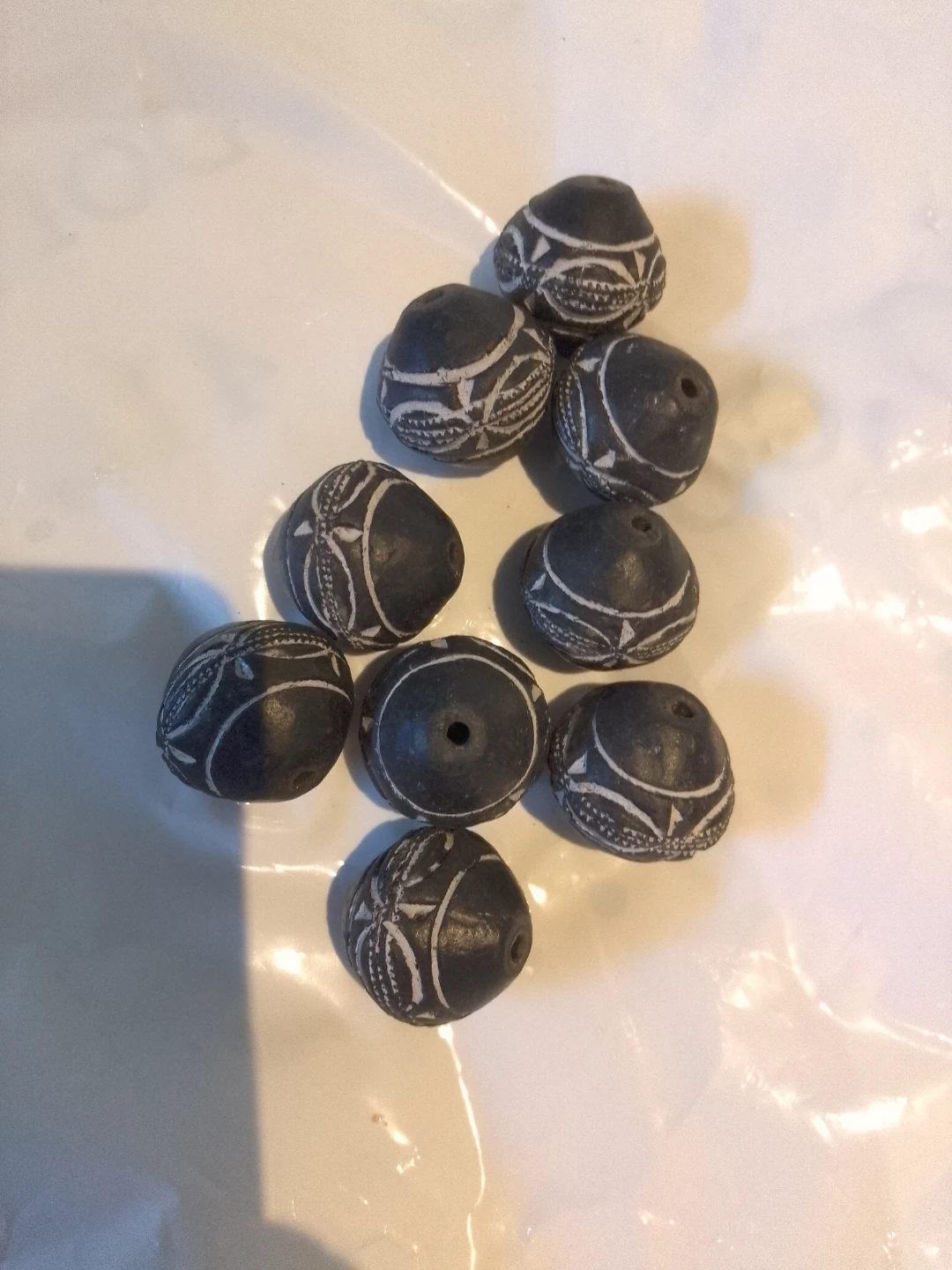 9 Decorative Grey and White Beads ⚽
