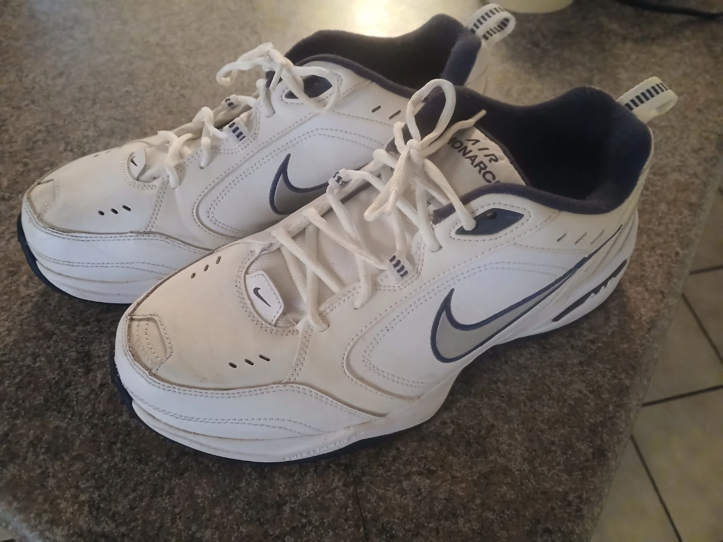 NIKE AIR MONARCH SIZE 9.5 LIKE NEW - photo 3