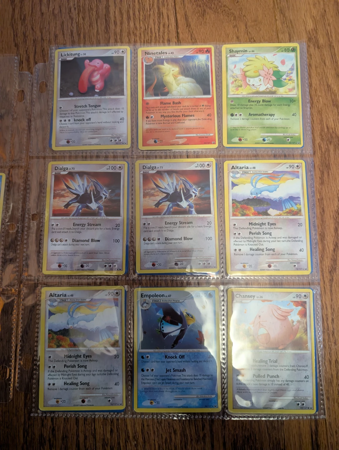 Assorted Pokémon Cards - platinum - photo 2