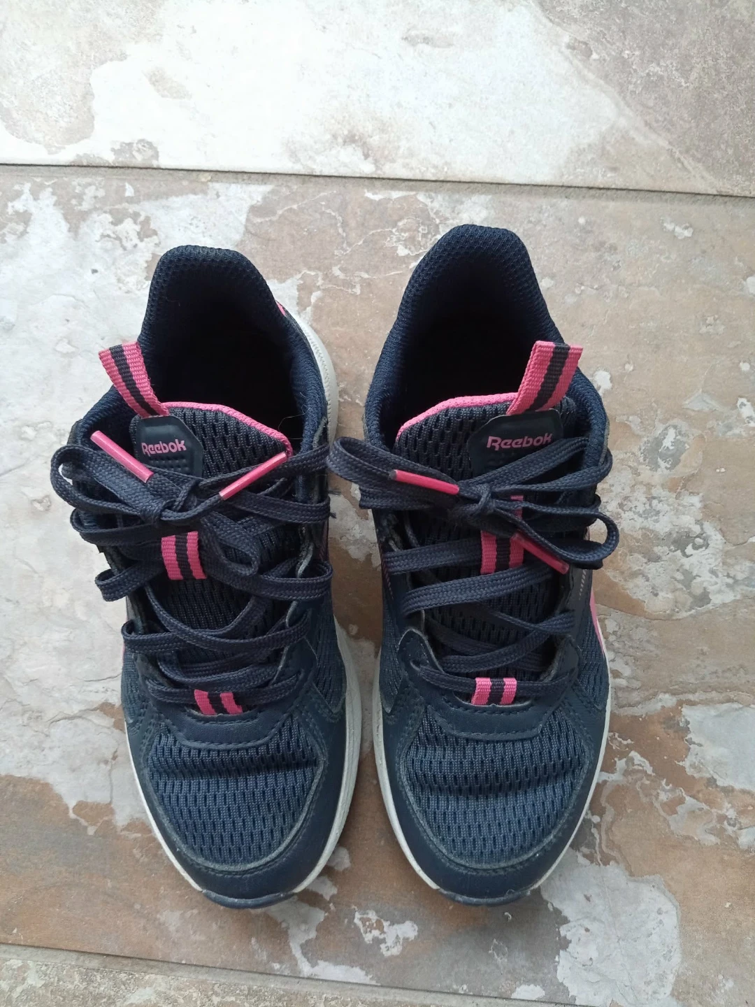 Girl Reebok runners size 12 ⚽ - photo 4