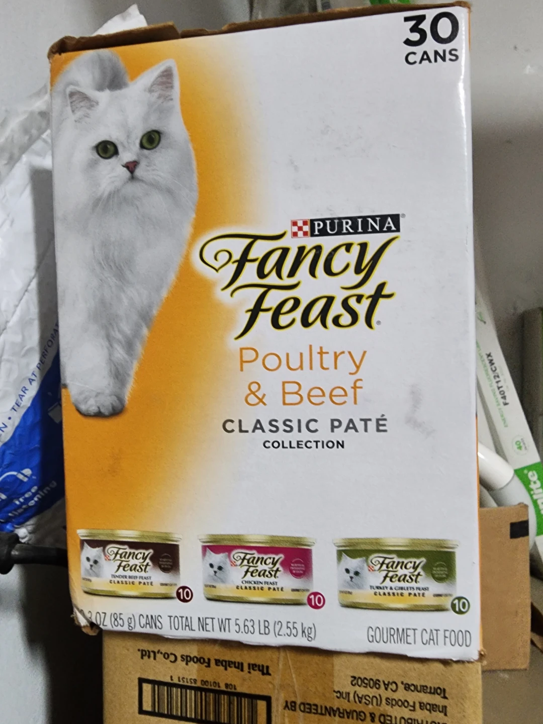 Fancy Feast Poultry & Beef Classic Cat Food, 30 Cans