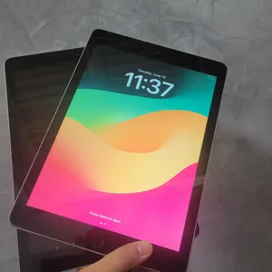 Apple iPad (6th Gen) 32GB Wi-Fi