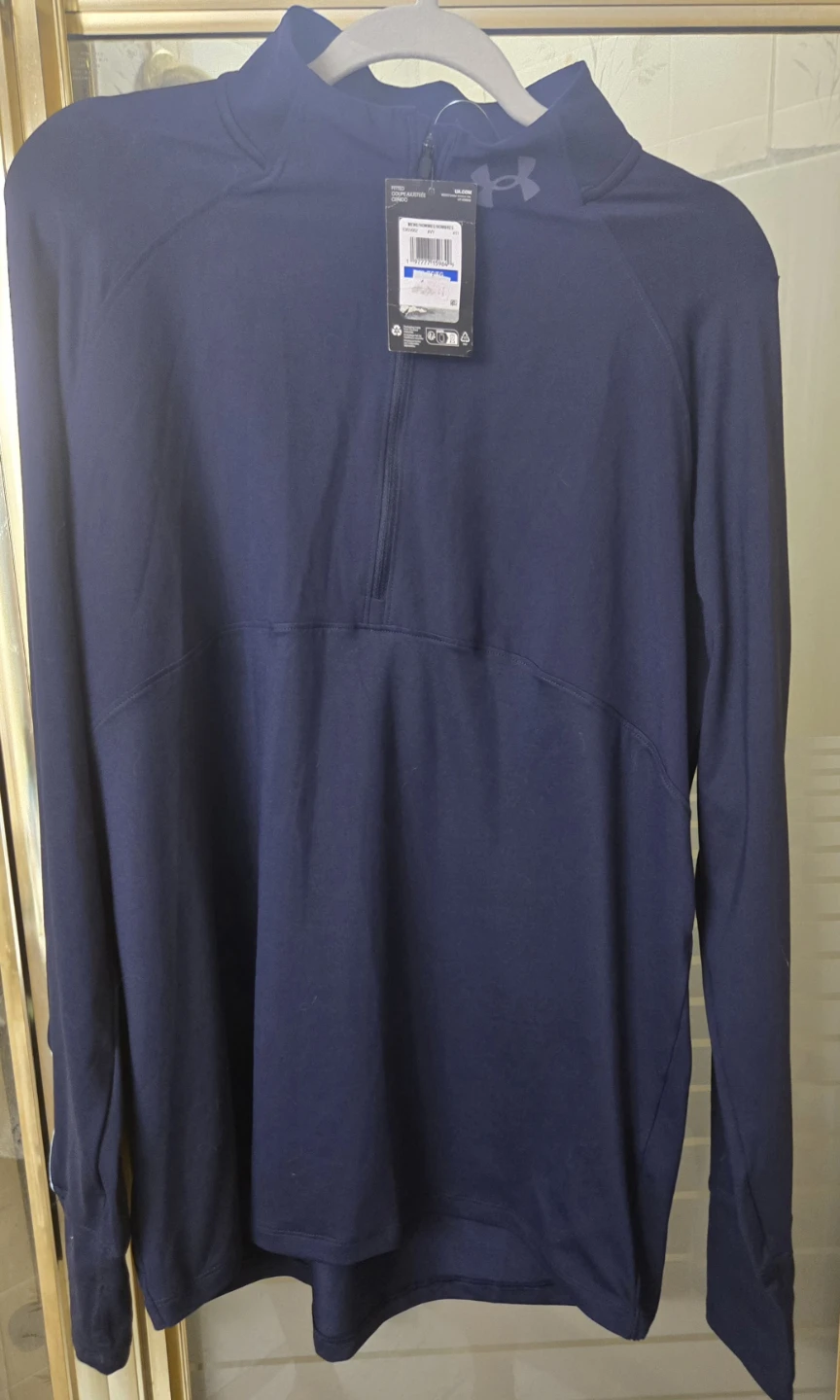 NWT Navy Men's Under Armour 1/2 zip Fitted Long-Sleeve. XLARGE.