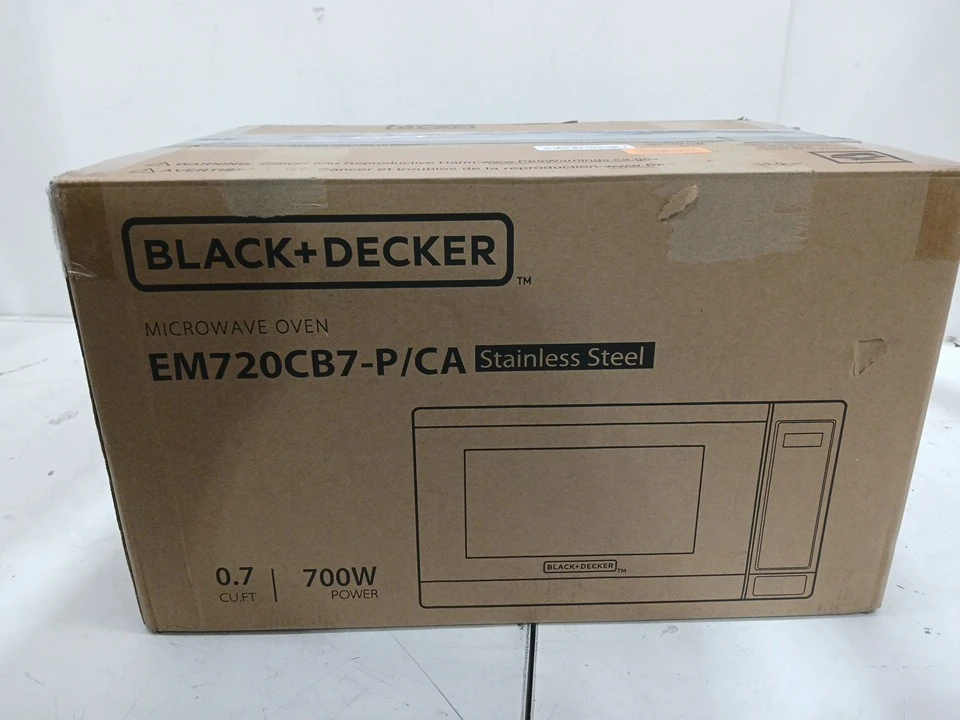 BLACK+DECKER 0.7 Cu. Ft. Digital Microwave - New in Box