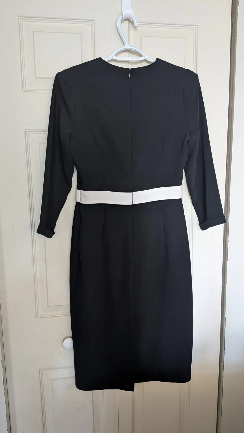 Modern black and white long-sleeve sheath dress, size 6 - photo 5