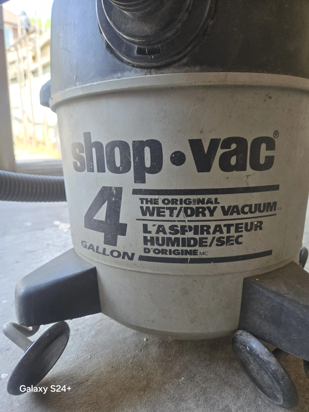 Shop-Vac 4 Gallon Wet/Dry Vacuum