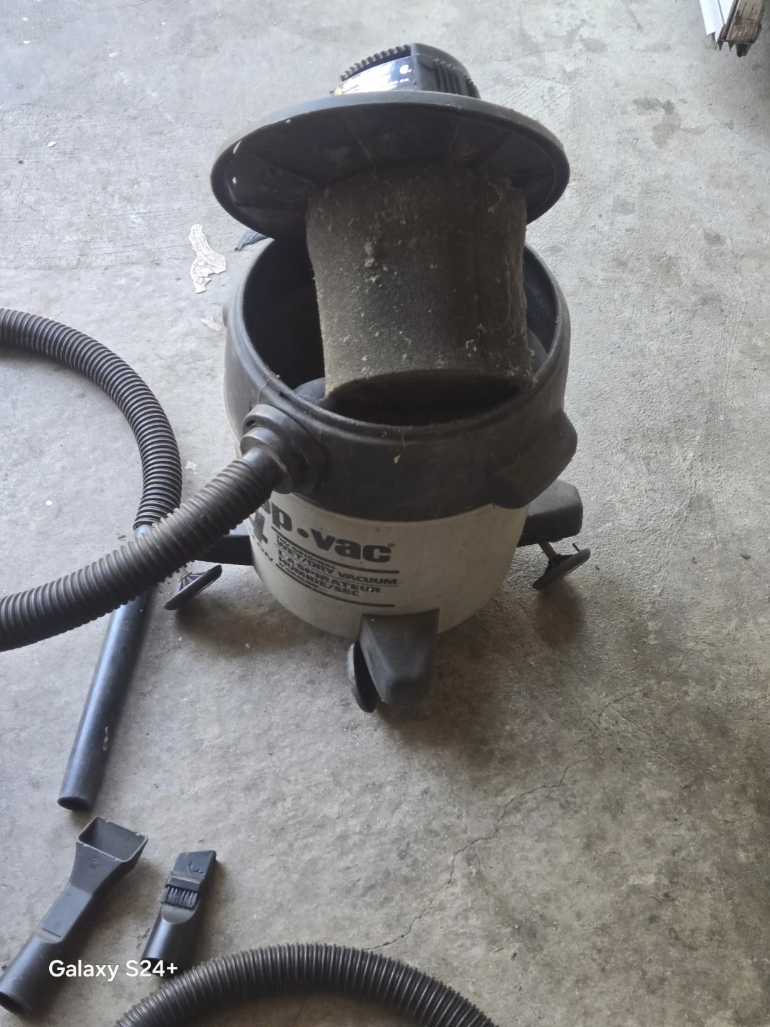 Shop-Vac 4 Gallon Wet/Dry Vacuum - photo 3