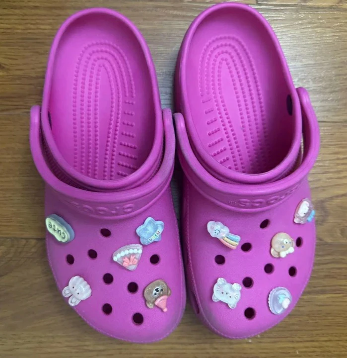 💖Pink Crocs Classic Clogs with Charms💖
