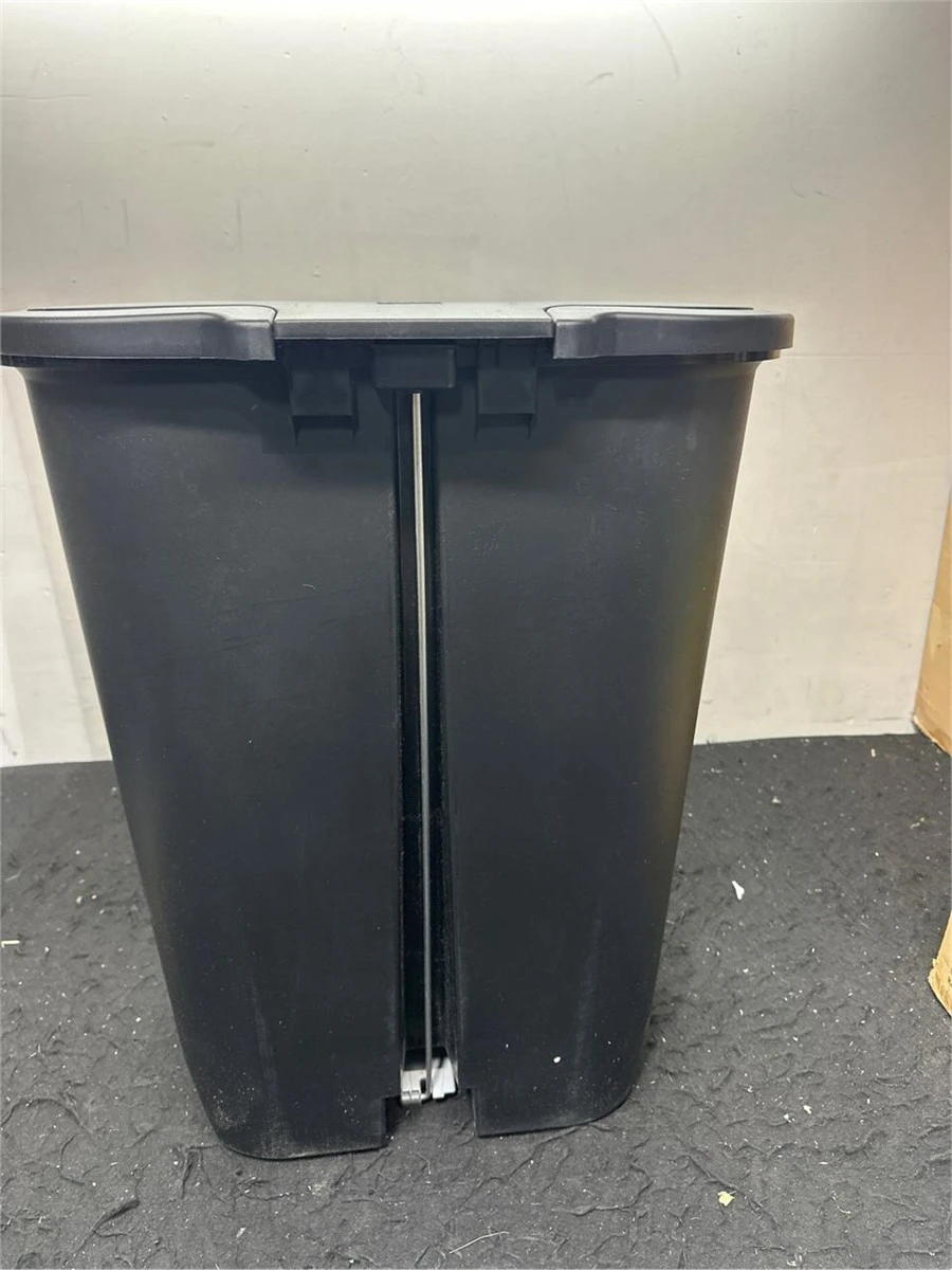 Glad Black Step Can Trash Can - photo 3