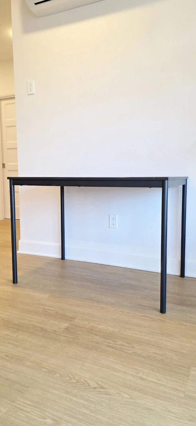 [Excellent] IKEA SANDSBERG Table (110x67 cm)