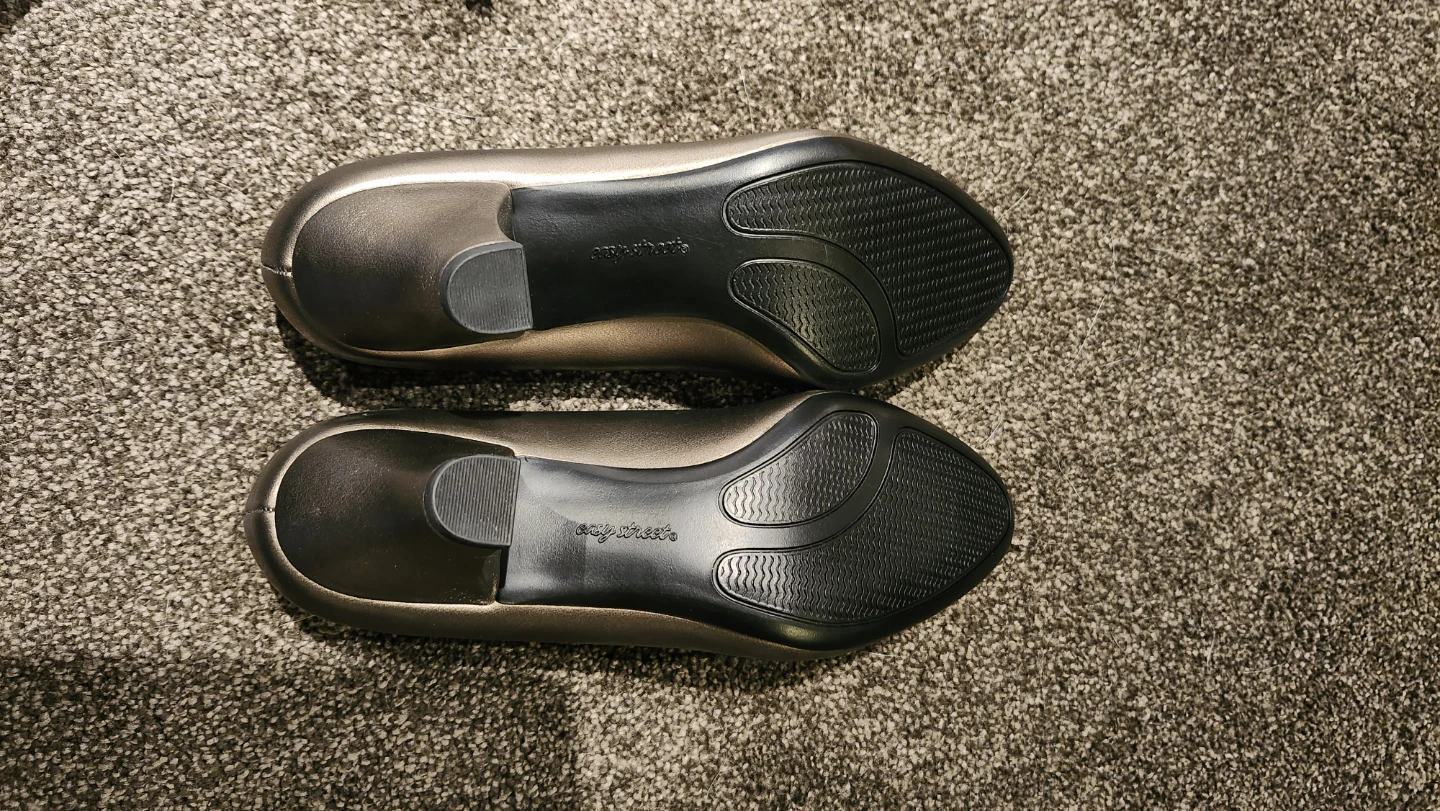 Pewter Women's Pumps⚽ - photo 4