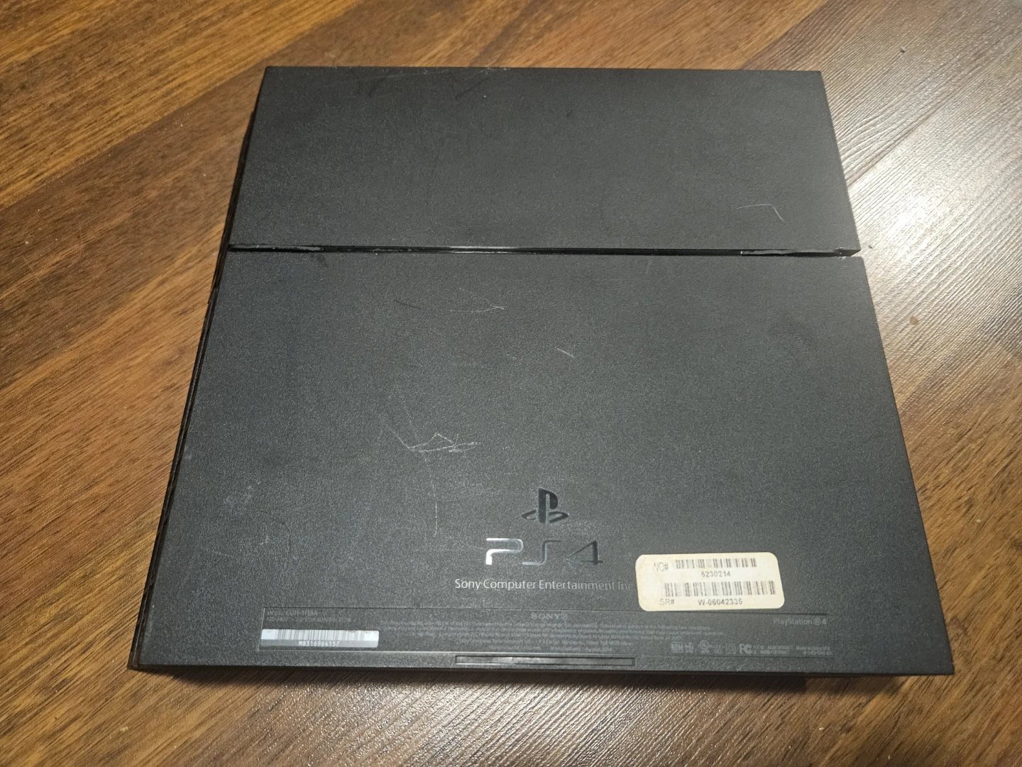 Sony PlayStation 4 (PS4) Console