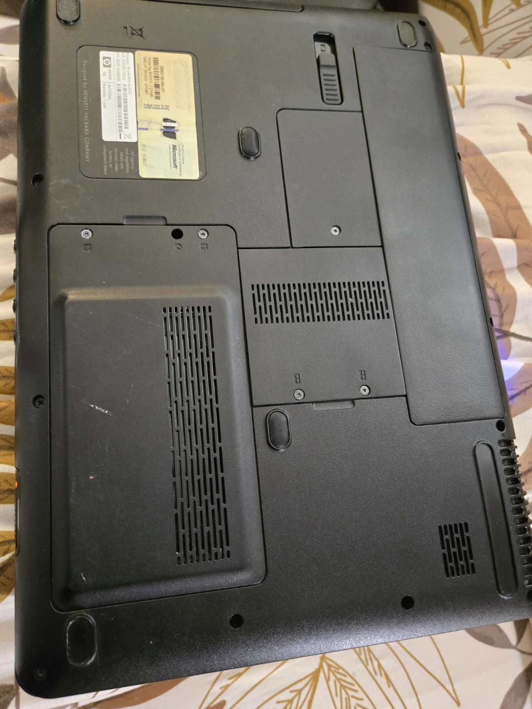 14.1inch windows 11pro Hp pavilion laptop - photo 3