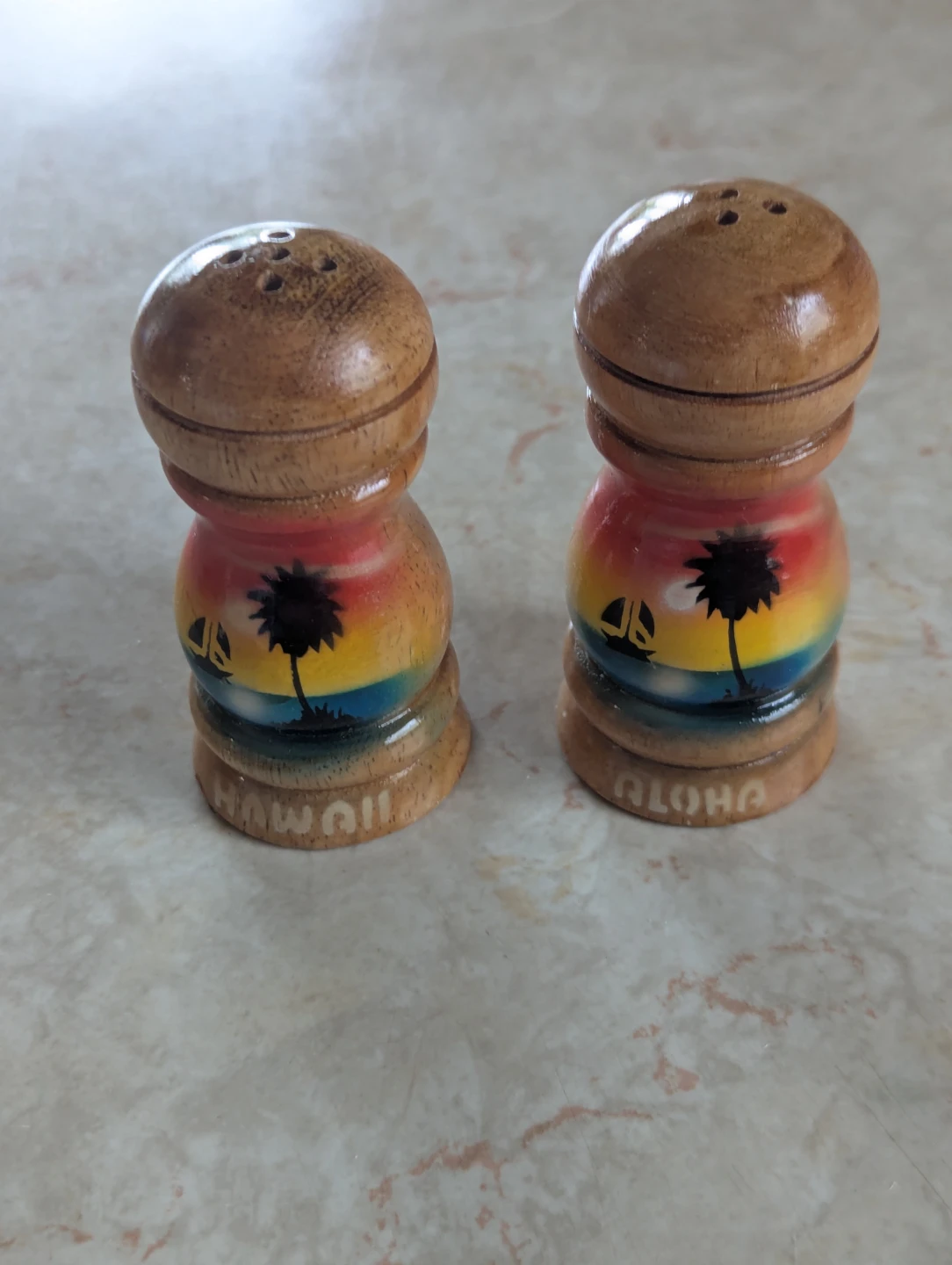 Vintage Wooden Hawaiian Salt & Pepper Shaker Set - photo 3
