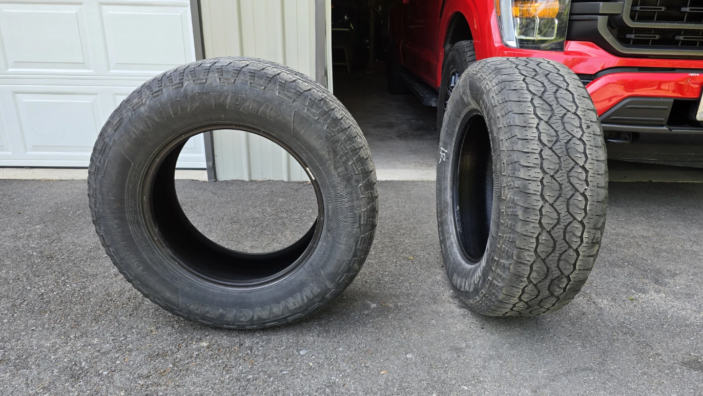 Goodyear Wrangler All-Terrain Truck Tire - photo 2