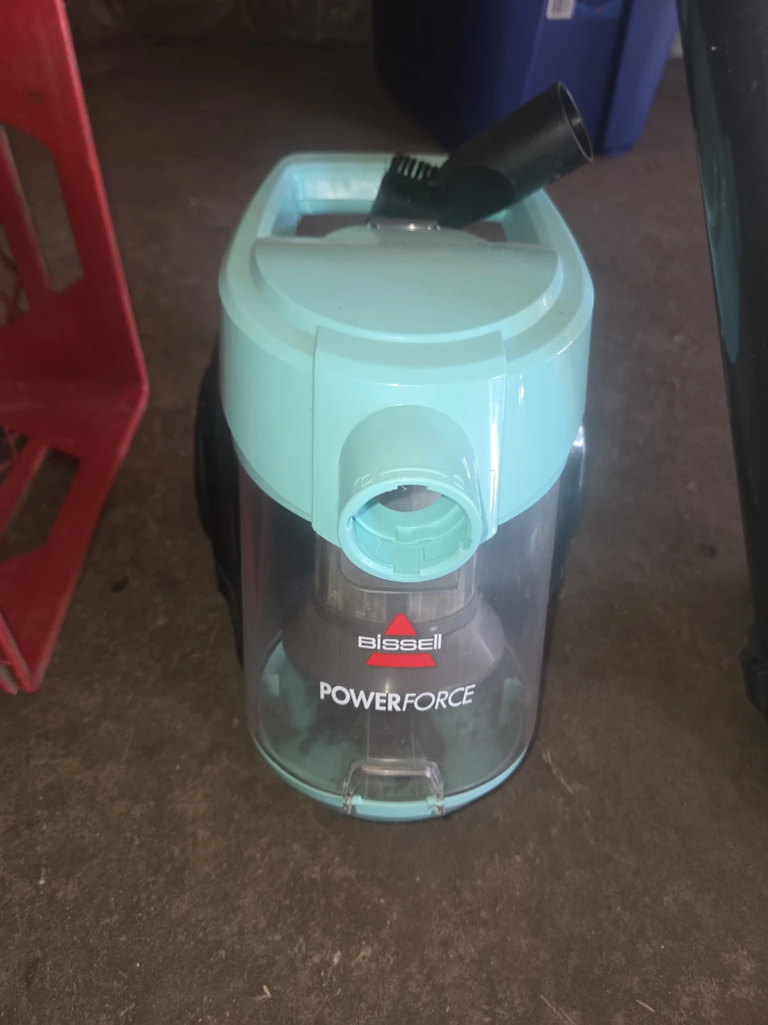 Bissell Bayless canister vacuum - photo 2