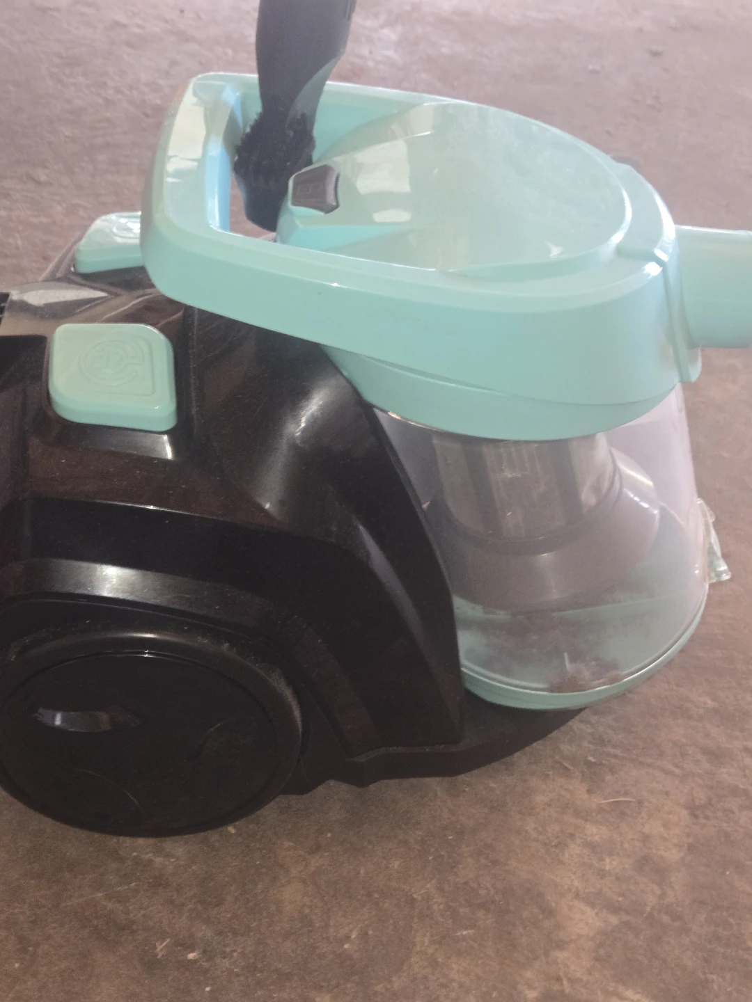 Bissell Bayless canister vacuum - photo 3
