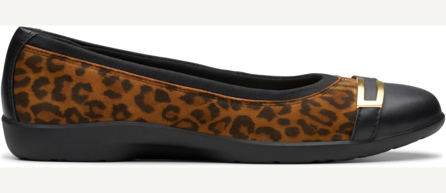 Clarks Women's Meadow Rose Leopard Ballet Flats Size 5M