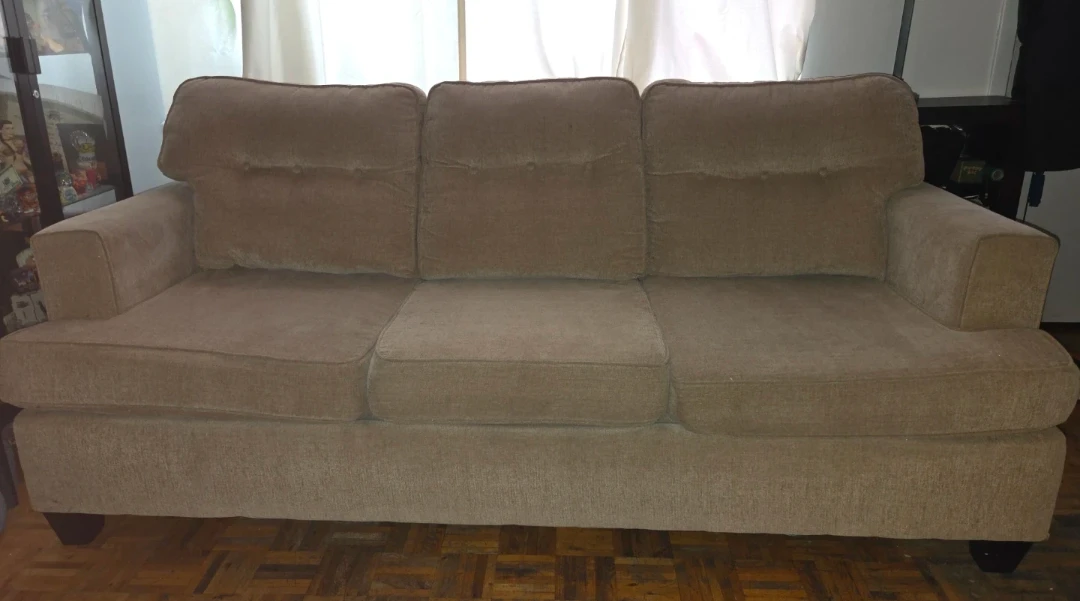 Big comfy Sofa Tan Fabric couch